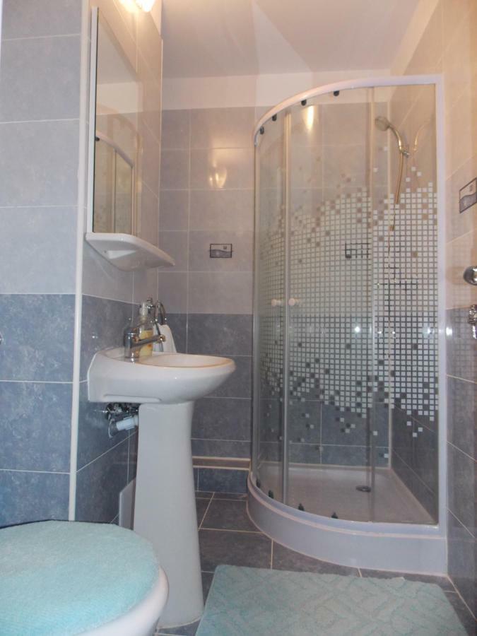 Morningstar Apartment Sfantu Gheorghe  ภายนอก รูปภาพ